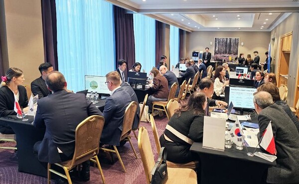 [대전=뉴시스]폴란드 바르샤바에서 열린 '방위산업 기술 비즈니스 교류'에서 대전 지역 7개 방산·드론 기업이 1521만 달러 규모의 수출 상담 실적을 거뒀다. 2025. 11. 21 photo@newsis.com *재판매 및 DB 금지