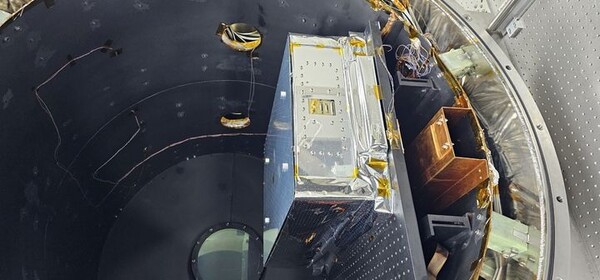 누리호 4차 발사 주탑재 위성인 차세대중형위성 3호에 탑재된 바이오캐비넷(BioCabinet)의 모습. 차중 3호는 바이오캐비넷을 통해 국내위성 최초로 미세중력 환경 내 세포 분화 특성 연구 등 우주의학 분야 실험·실증을 진행하게 된다. (사진=우주항공청 제공) *재판매 및 DB 금지