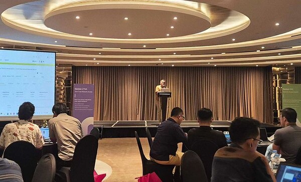 지니언스가 인도네시아 현지 파트너사 피티 프로스페라 아스윈드라 테크놀로지와 함께 개최한 '지니언스 파트너 앤 솔루션 데이 2025'현장(사진=지니언스 제공) *재판매 및 DB 금지